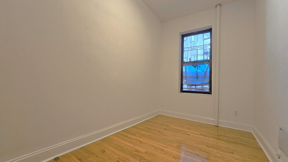 Building Photo - 282 Cabrini Blvd