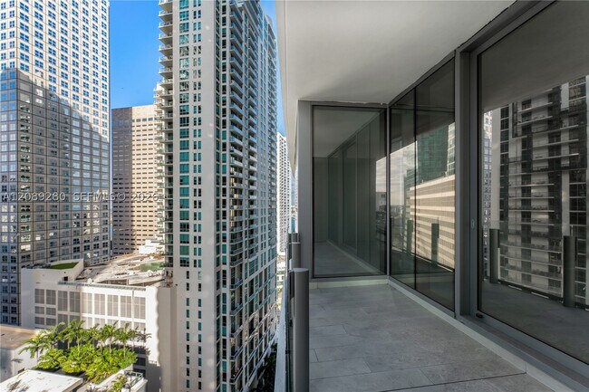 Building Photo - 300 Biscayne Blvd
