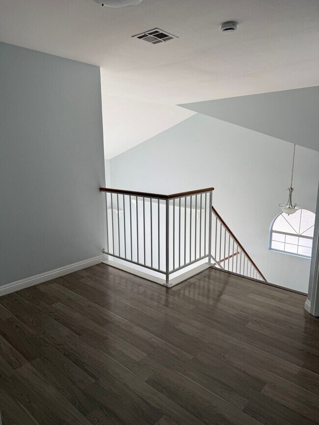 Building Photo - Charming 4BR House in Las Vegas