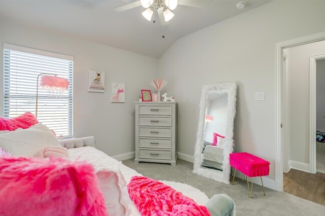 Building Photo - 6618 Ellesmere Dr