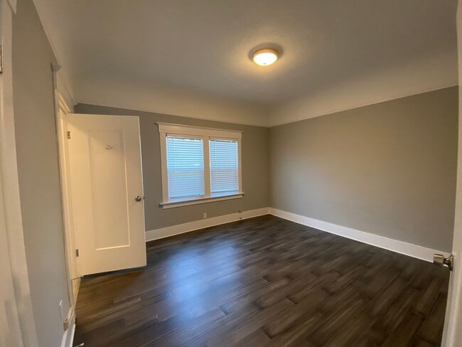 Building Photo - Gorgeous 2BR/1BA Home in Temescal, Great N Oakland Location