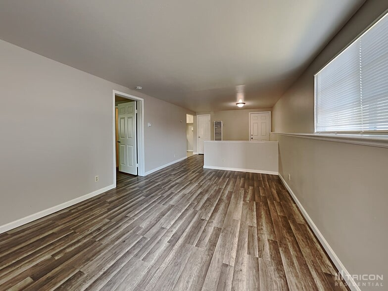 Building Photo - 331 San Marino Ave