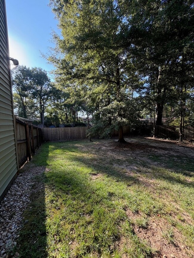 Building Photo - 3705 Azalea Dr