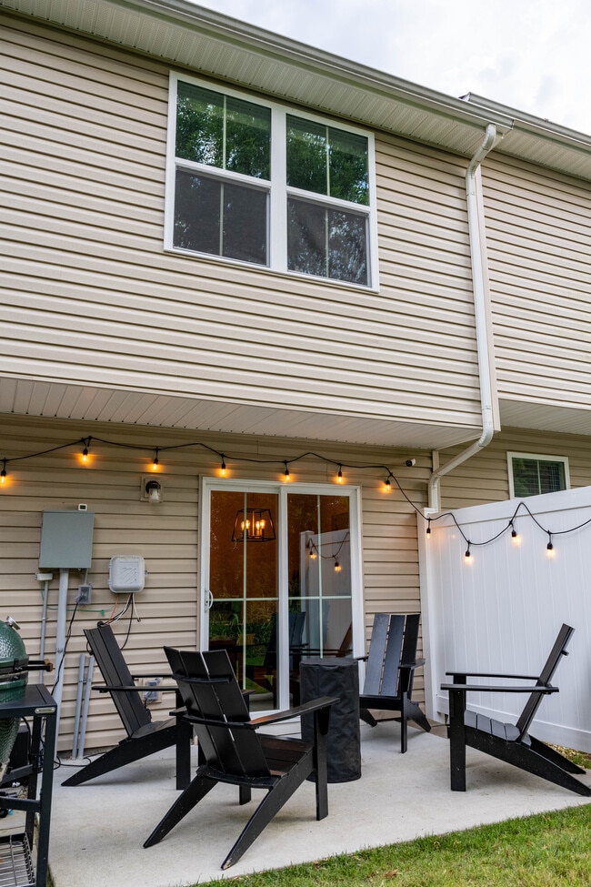 Building Photo - 2935 Winterberry Dr