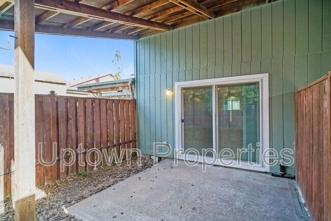 Building Photo - 17358 SW Merlo Rd