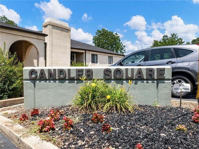 Primary Photo - 605 Candler St