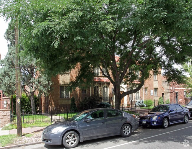Building Photo - The Gardenia
