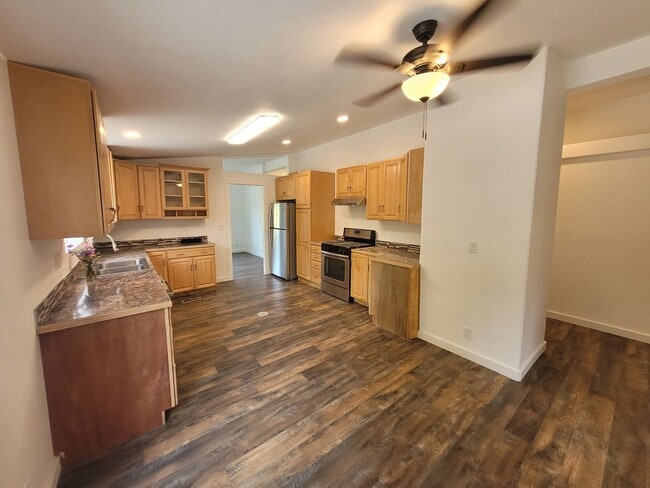 Building Photo - Country Home in secluded Mosquito Lake Rd ...