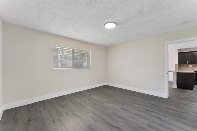 Building Photo - 8851 NW 119th St