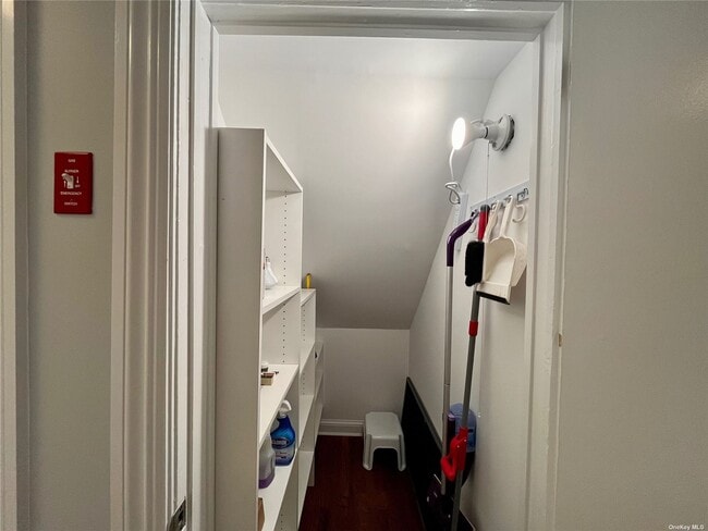 Building Photo - 3266 Brower Ave