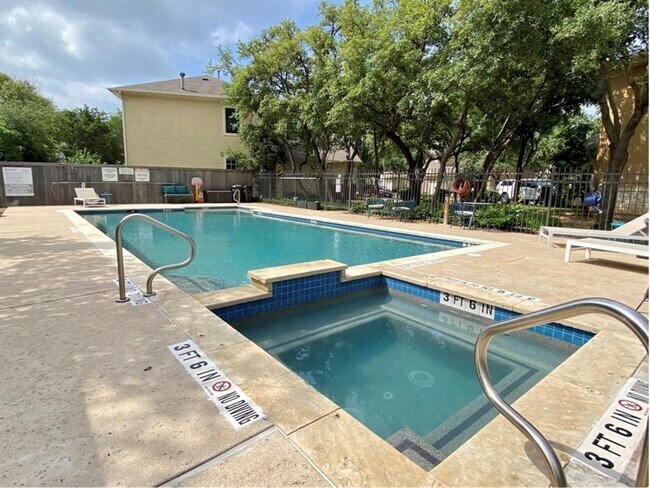 Building Photo - 4620 W William Cannon Dr