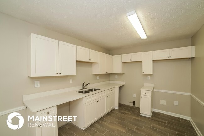 Building Photo - 5245 Cascade Hills Cir SW