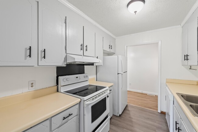 Building Photo - 302 Antler Dr