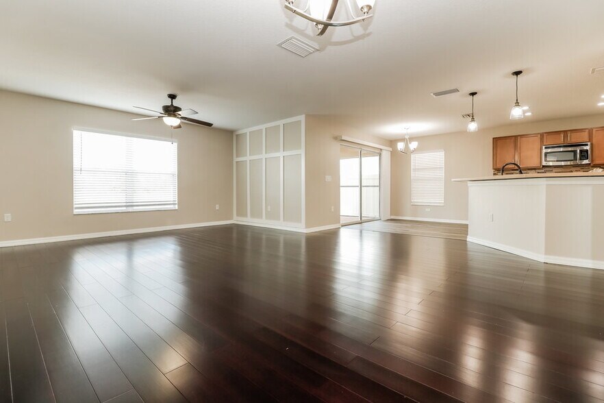 Building Photo - 7304 Lumber Port Dr