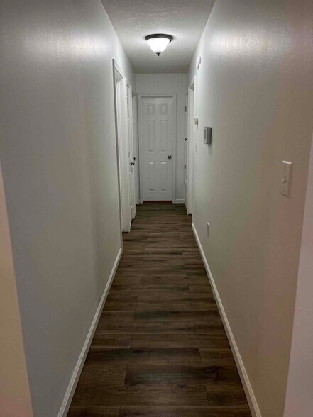 Building Photo - 103 Trenton Ave