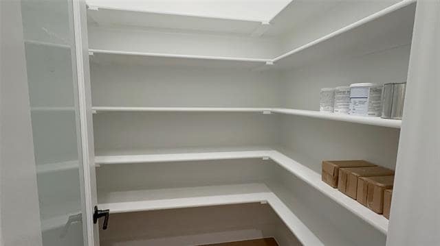 Building Photo - 14902 Hometown Dr