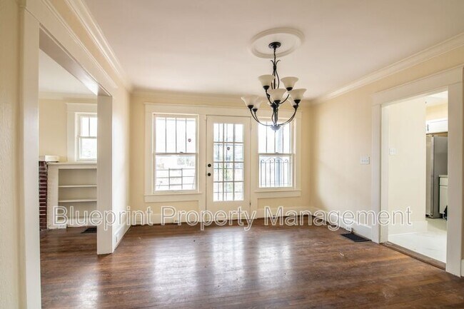 Building Photo - 718 78th St S