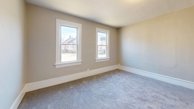 Building Photo - Clark / Fulton Area - 4 Bedroom Single Fam...
