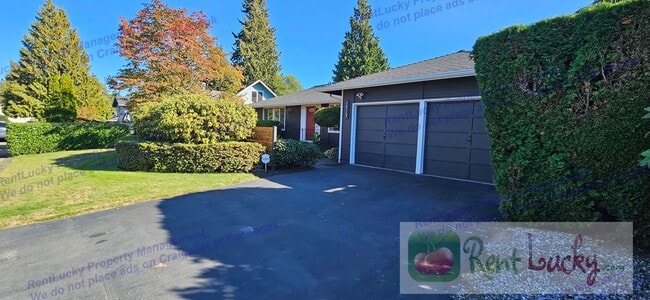Primary Photo - Charming 3BR/2BA Home with Spacious Layout...