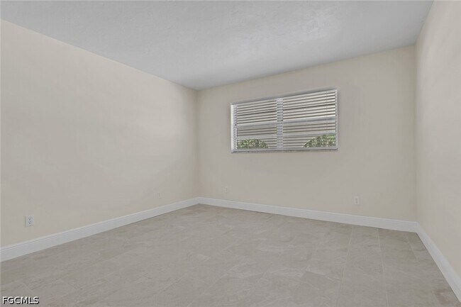 Building Photo - 1628 Orchid Blvd