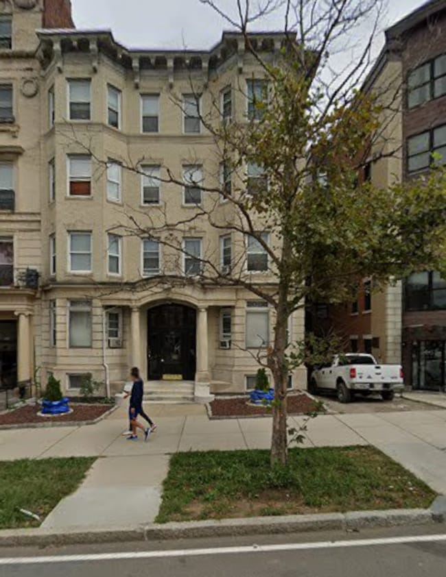 Building Photo - 17-463 Park Dr, #12