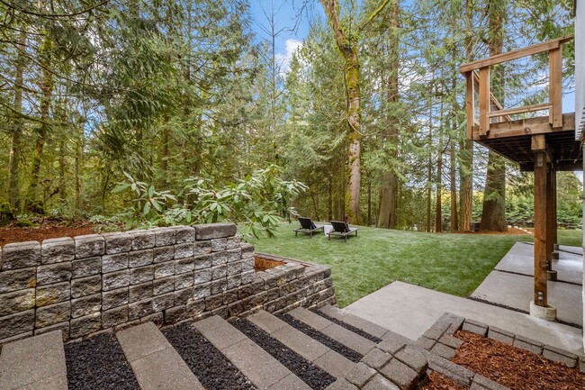 Building Photo - Gorgeous 4 Bedroom Issaquah Retreat