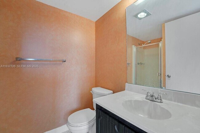 Building Photo - 2998 Sunrise Lakes Dr W