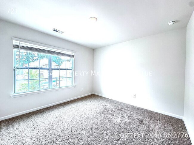 Building Photo - 7214 Finnigan Rd