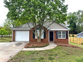 Building Photo - Newly Renovated 3br in East Athens, Available Mid June 2025