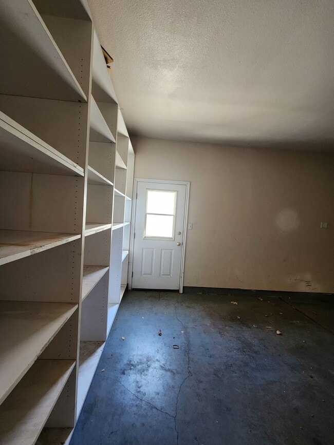 Building Photo - Cozy 3 Bedroom Cedar City Home