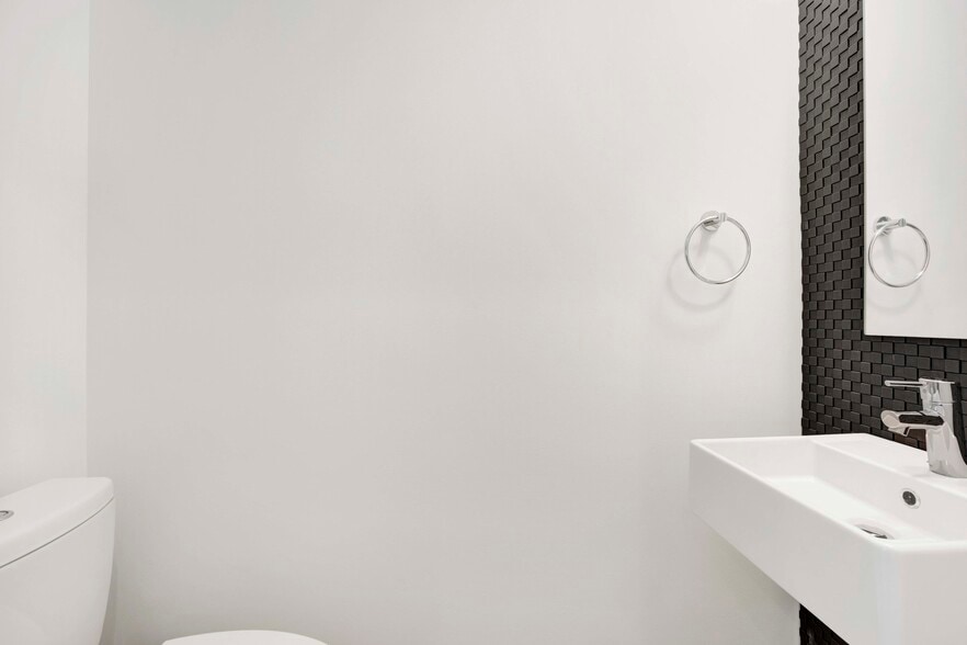 Building Photo - 1017 N Cleveland Ave