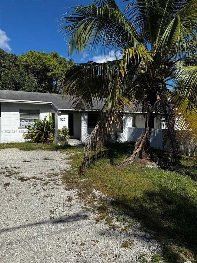 Building Photo - 525 NW 91st St