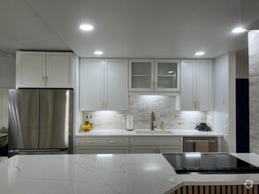 Building Photo - 2121 N Ocean Blvd