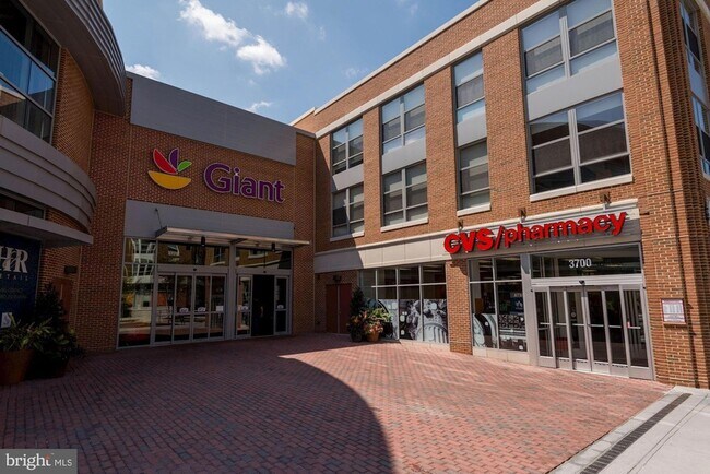 Building Photo - 4201 Cathedral Ave NW