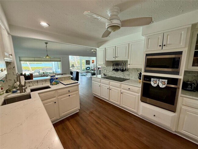 Building Photo - 3534 Casey Key Rd