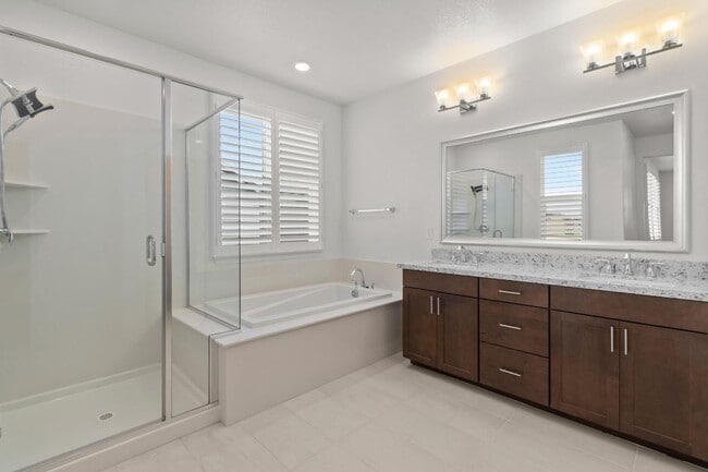 Building Photo - 3 YEARS NEW, BUILT BY LENNAR HOMES, 4 BED, 3 BATH, 2 CAR GARAGE