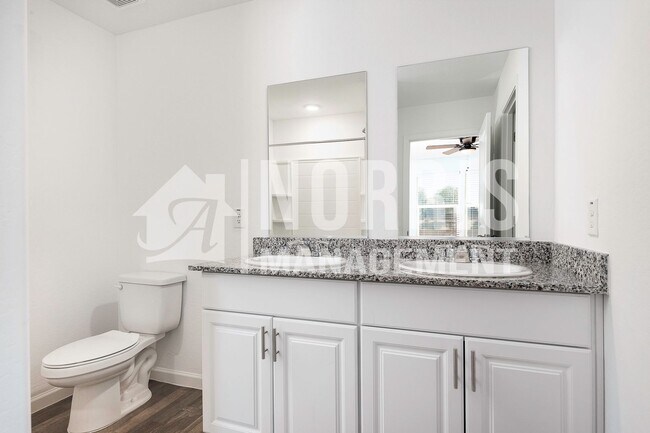 Building Photo - Beautiful New Home in a Great Location!