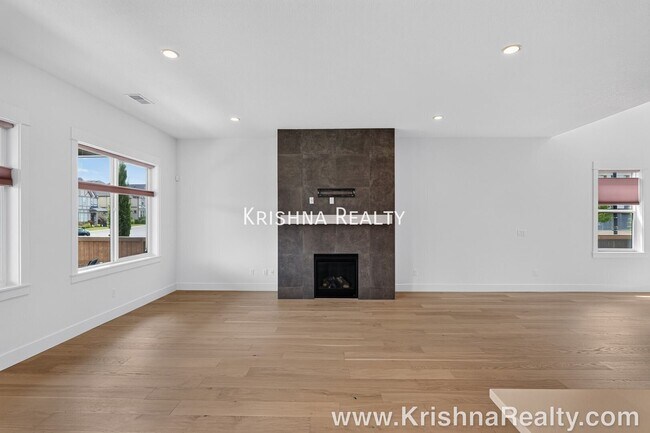 Building Photo - 7802 NW 156th Ter