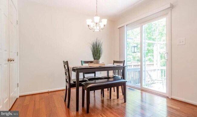 Building Photo - 44054 Gala Cir
