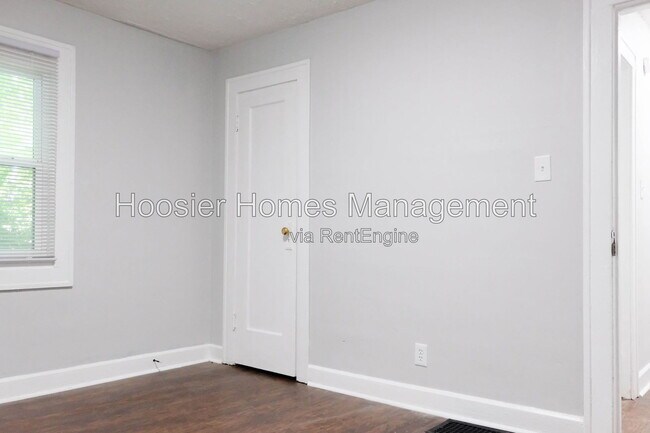 Building Photo - 2035 E 43rd St