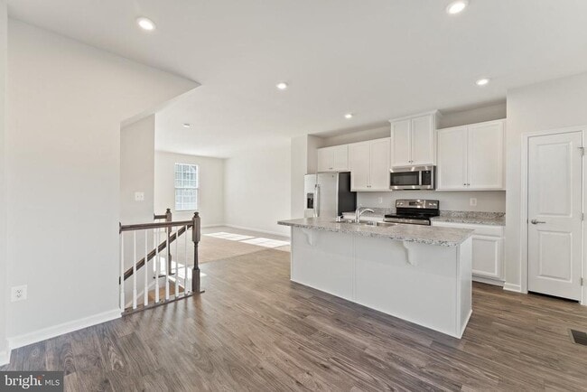 Building Photo - 36087 Fawn Ln