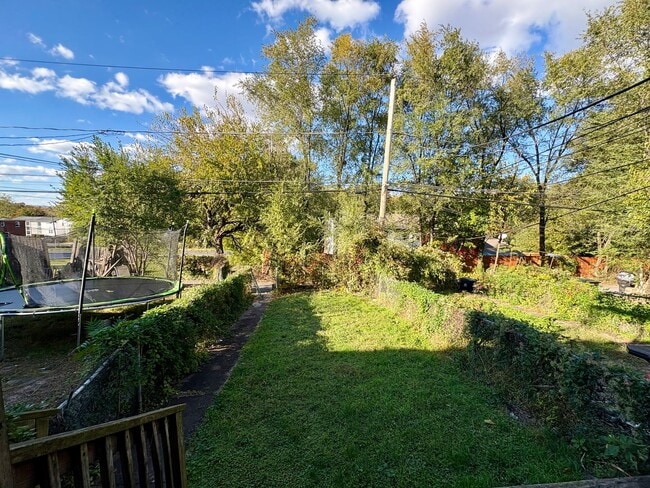 Building Photo - 3 Bedroom Single Family Home in Harrisburg!