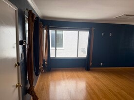 Building Photo - 1227 E 1st St