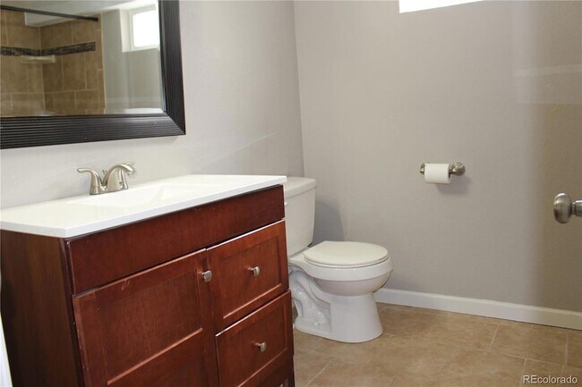 Building Photo - 1811 W Bijou St