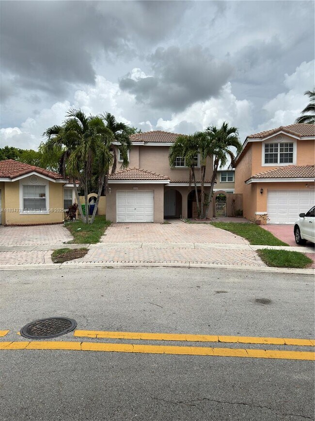 Building Photo - 5490 NW 92nd Ave