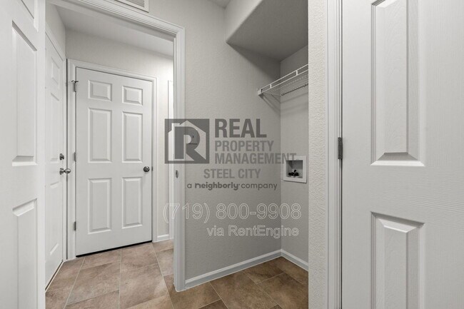 Building Photo - 5085 Tabor Lane