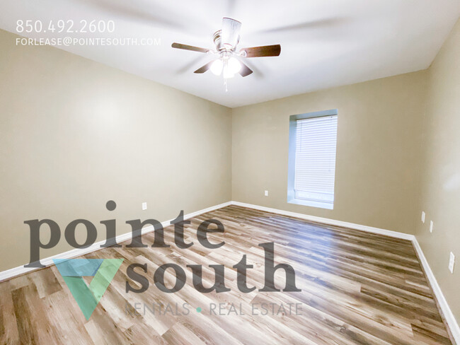 Building Photo - Bayview Terrace off Scenic Hwy!