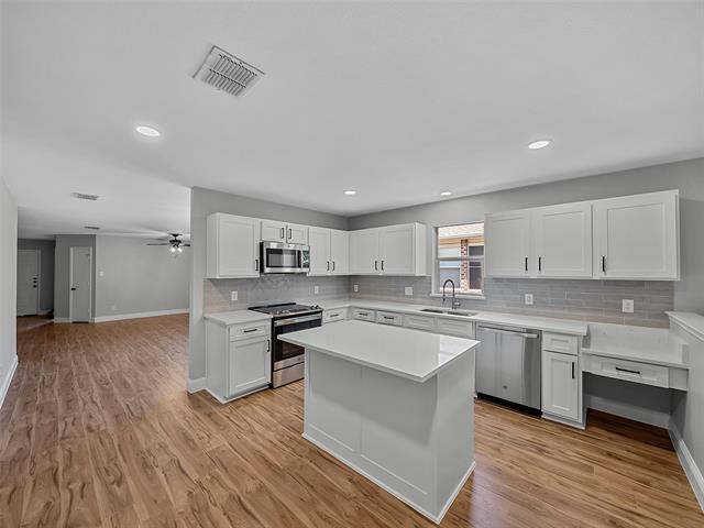 Building Photo - 4513 Bellcrest Dr
