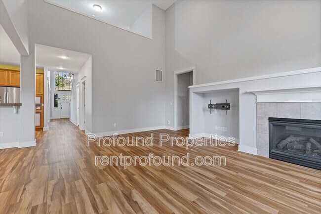 Building Photo - 7909 SW Oviatt Dr