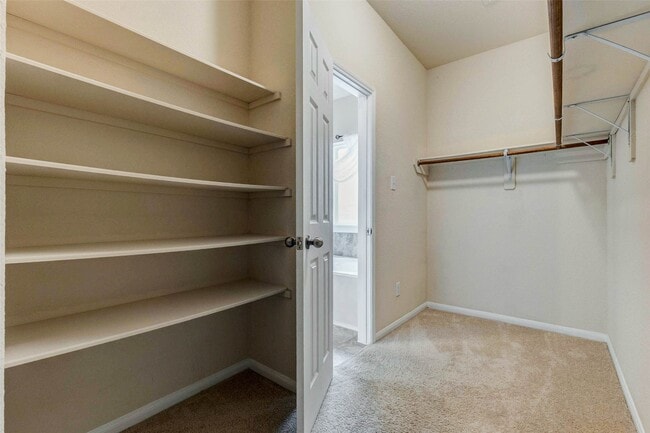 Building Photo - 7638 Alum Ln